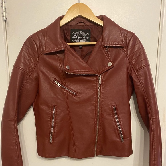 Red leather jacket - Picture 2 of 4